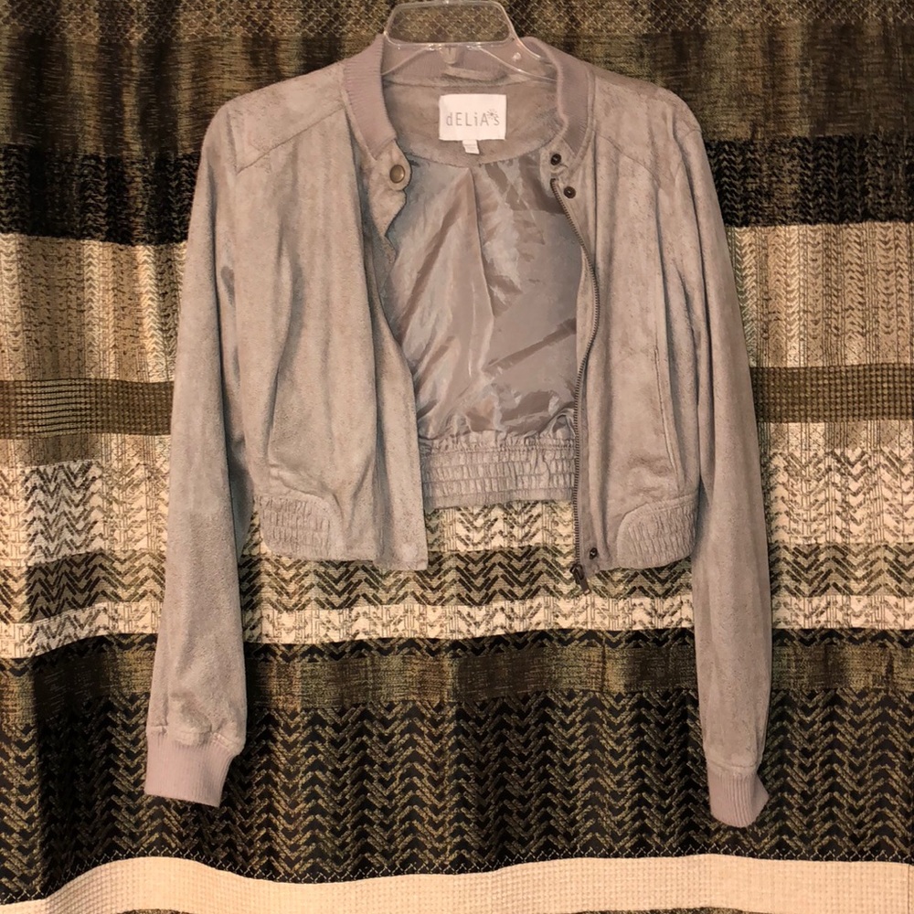 Short cut Delias jacket!